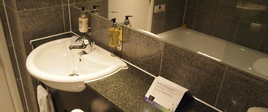 196 Bishopsgate Bathroom 196 Bishopsgate Bathroom