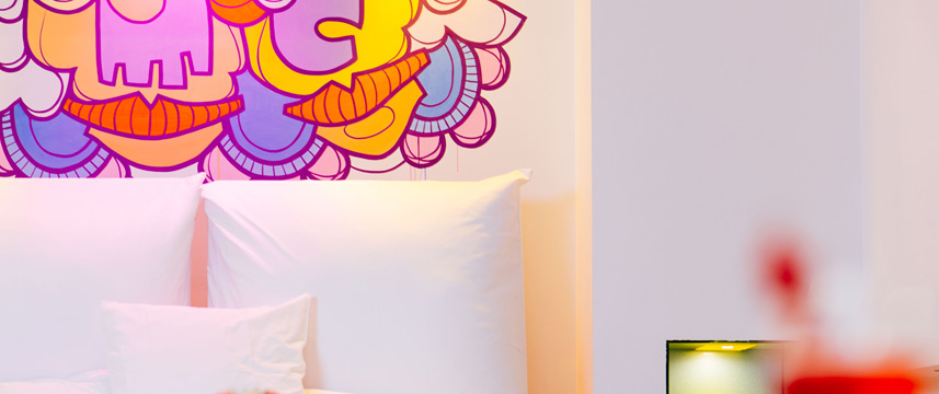 1K Hotel Paris - Bedroom Detail 1K Hotel Paris - Bedroom Detail