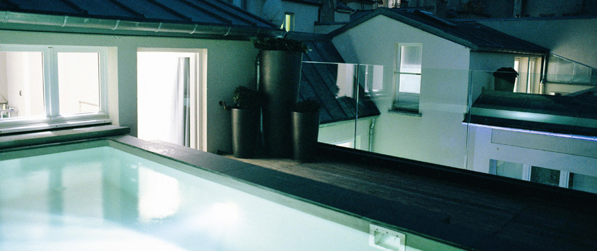 1K Hotel Paris - Suite Pool 1K Hotel Paris - Suite Pool
