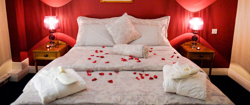 Abberley Court Hotel - Honeymoon Suite