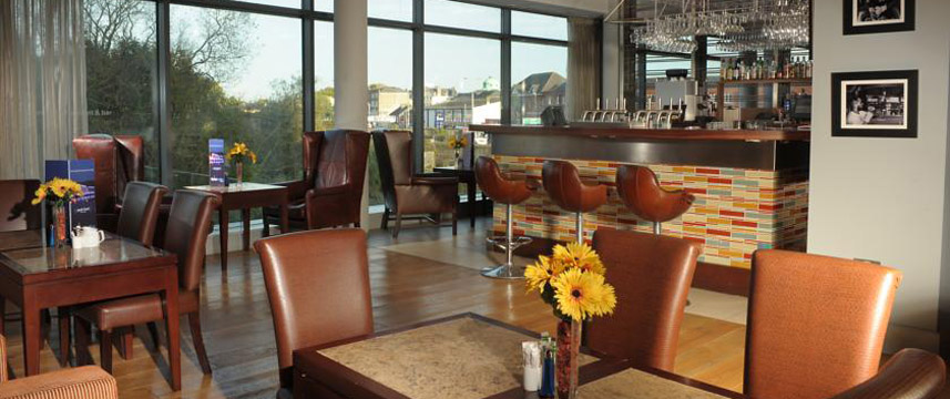 Absolute Hotel & Spa - Dining Absolute Hotel & Spa - Dining