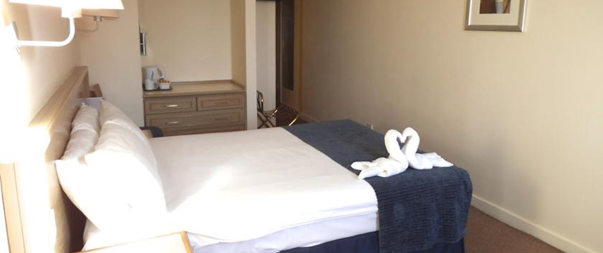 Airport Inn Gatwick - Double Standard Room Airport Inn Gatwick - Double Standard Room