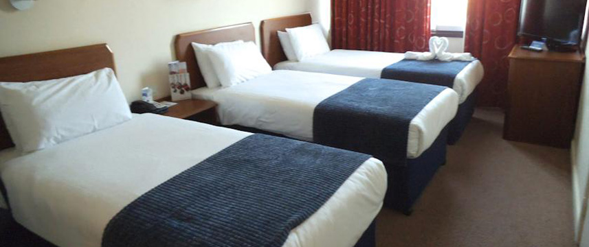 Airport Inn Gatwick - Standard Triple Airport Inn Gatwick - Standard Triple