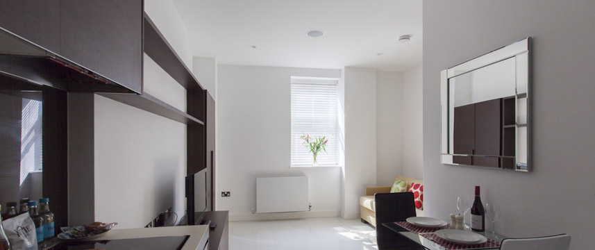 Albany House Apartments - Dining Area