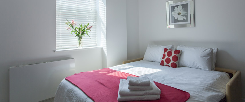 Albany House Apartments - Double bed