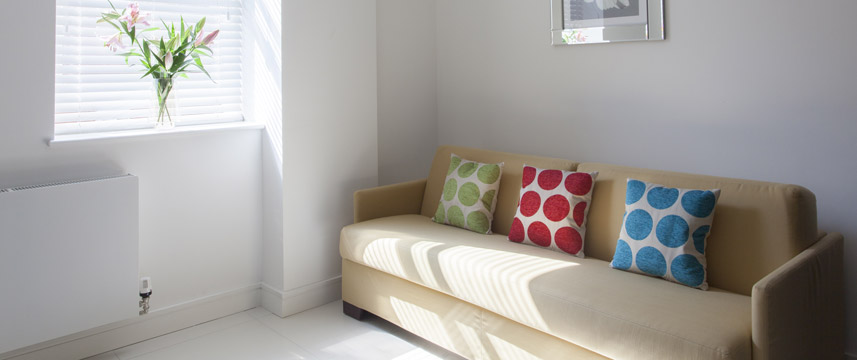 Albany House Apartments - Lounge