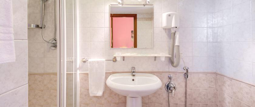 Alius Hotel - Bathroom