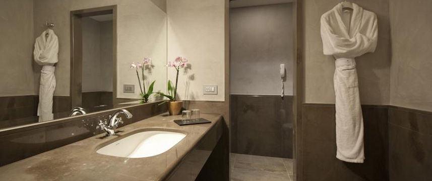 Ambasciatori Palace Hotel - Bathroom