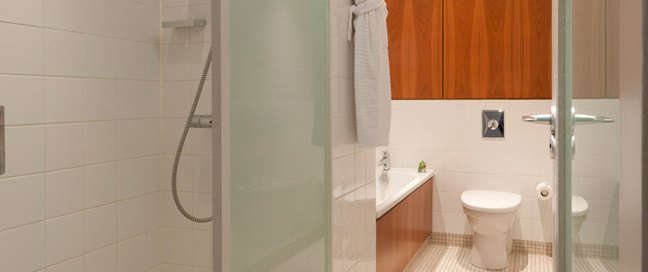 Apex City Hotel - Bathroom Apex City Hotel - Bathroom