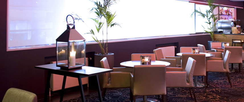 Apex International - Bar