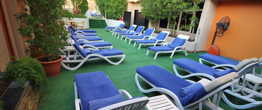 Arabian Courtyard Hotel & Spa - Terrace