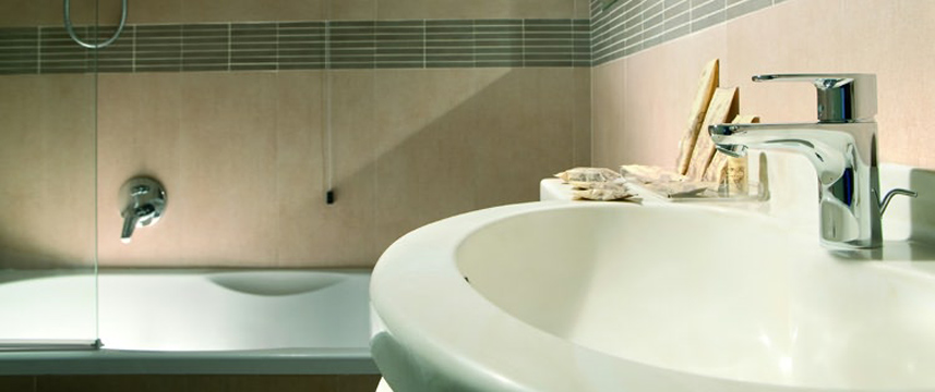 Ardeatina Park Hotel - Bathroom Ardeatina Park Hotel - Bathroom