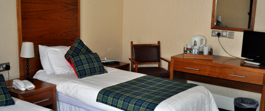 Argyll Hotel Twin Bedroom