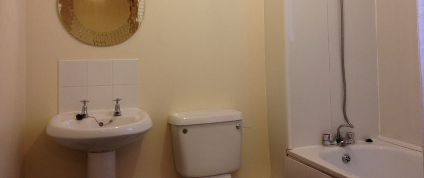 Arinza Apartments - Bathroom Arinza Apartments - Bathroom