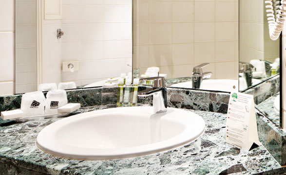 Auteil Tour Eiffel Bathroom Area Auteil Tour Eiffel Bathroom Area