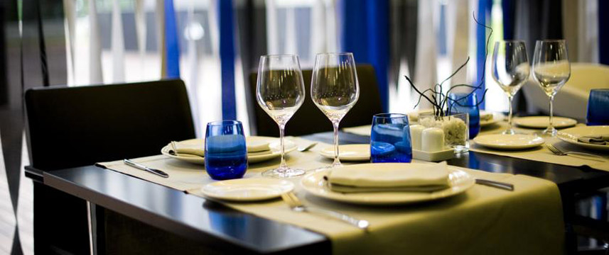 Axor Barajas - Restaurant Table