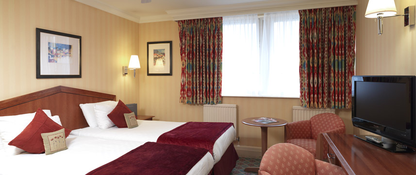 Barbican Deluxe Rooms - Twin