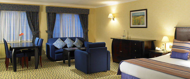 Basingstoke Country Hotel Deluxe Room