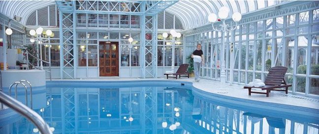 Basingstoke Country Hotel Pool