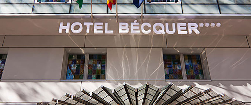 Becquer Hotel - Entrance