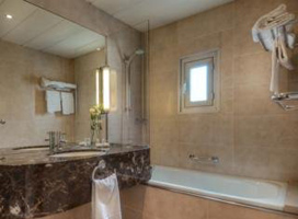 Le Belmont Hotel