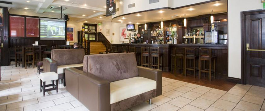 Belvedere Hotel - Bar Area Belvedere Hotel - Bar Area