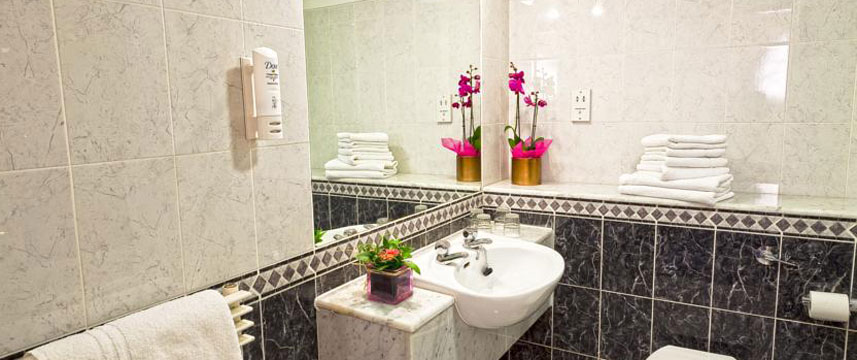 Belvedere Hotel - Bathroom Belvedere Hotel - Bathroom