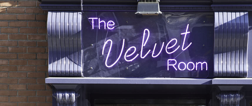 Belvedere Hotel - Exterior Velvet Room
