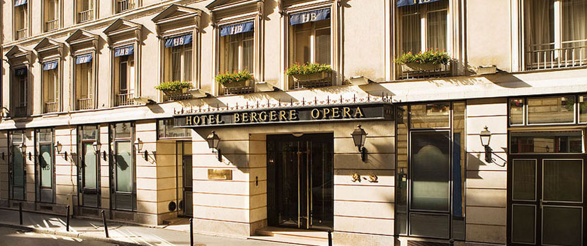 Bergere Opera Exterior Bergere Opera Exterior