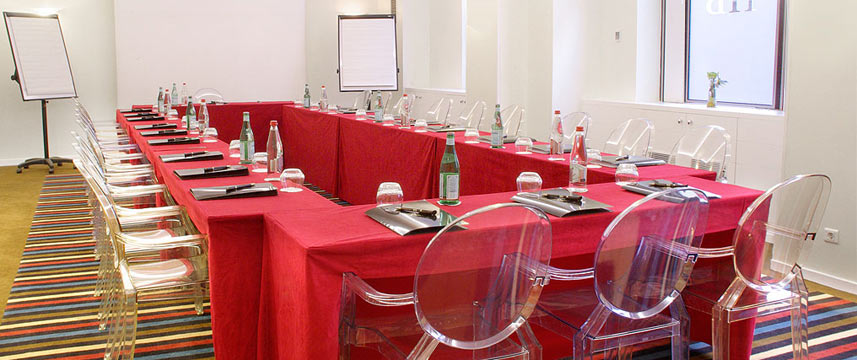 Bergere Opera Meeting Room Bergere Opera Meeting Room