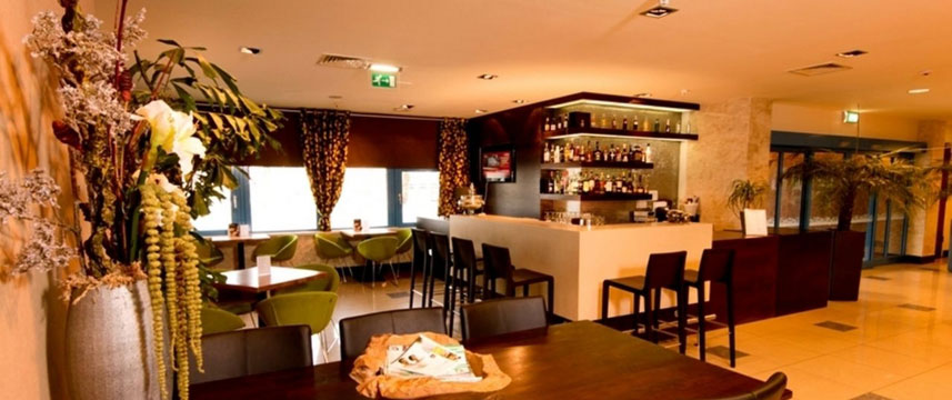 Best Western Blue Square Hotel - Hotel Bar Best Western Blue Square Hotel - Hotel Bar