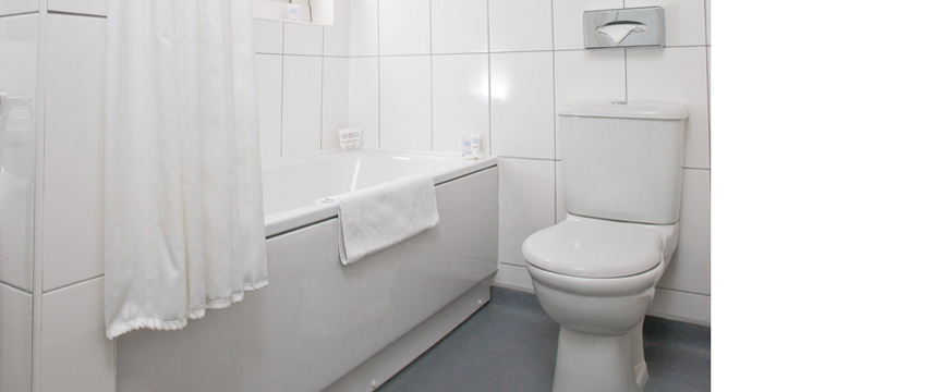 Best Western Burns Hotel - Bathroom Best Western Burns Hotel - Bathroom