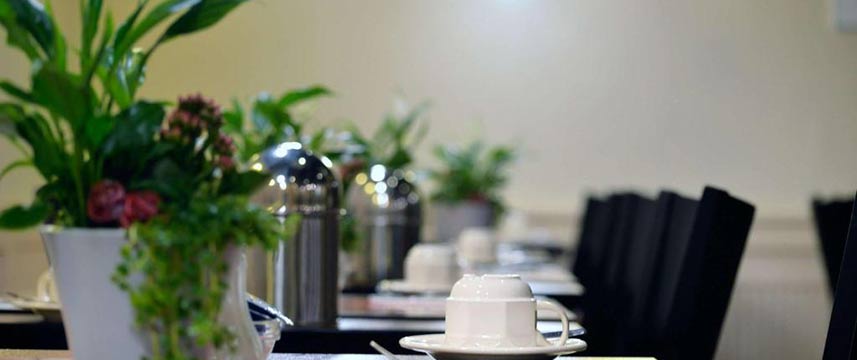 Best Western Dam Square Inn - Breakfast Tables Best Western Dam Square Inn - Breakfast Tables