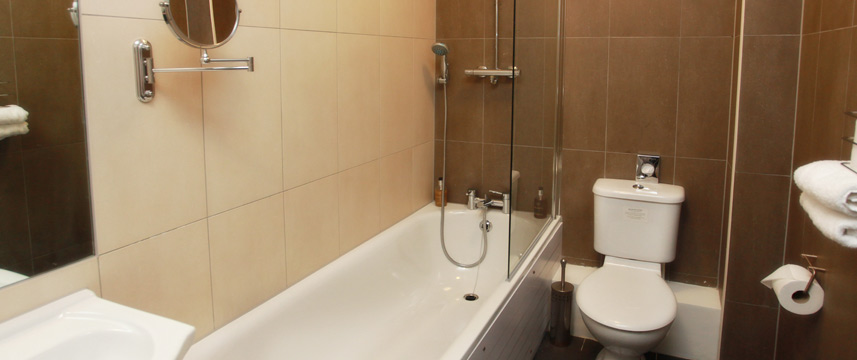 Best Western Maitrise Suites - and Apartments Bathroom
