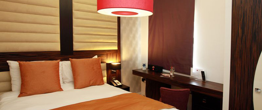 Best Western Maitrise Suites and Apartments - Double bedroom