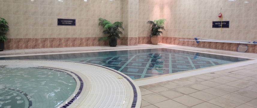 Best Western Menzies Strathmore - Pool Best Western Menzies Strathmore - Pool