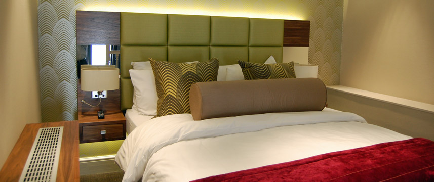 Best Western Mornington Hotel - Suite Bedroom