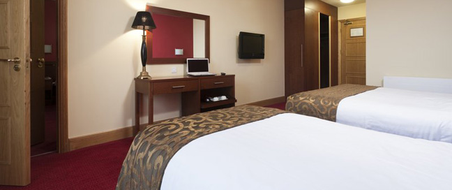 Best Western Skylon Hotel - Twin Guestroom Best Western Skylon Hotel - Twin Guestroom