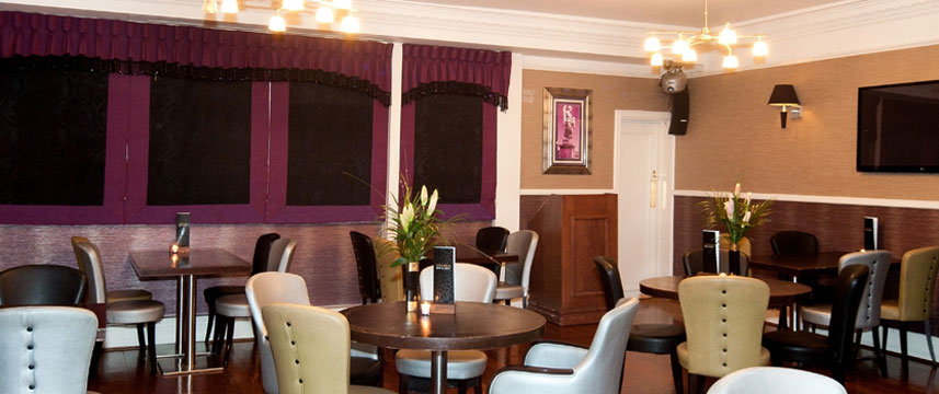 Best Western Westminster Hotel - Bar Area Best Western Westminster Hotel - Bar Area