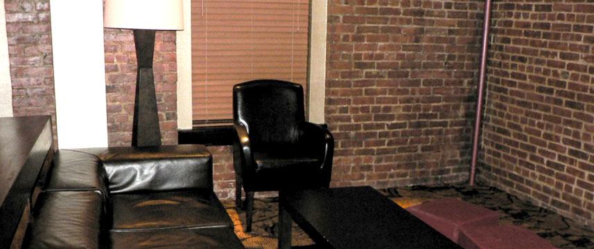 Broadway Hotel and Hostel - Lounge Seating Broadway Hotel and Hostel - Lounge Seating