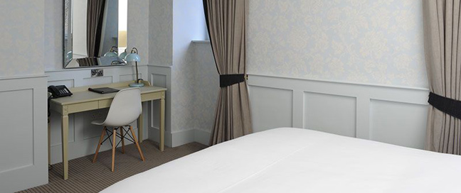 Brooks Hotel - Desk Brooks Hotel - Desk