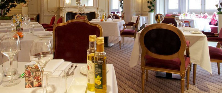 Cadogan London - Restaurant Tables Cadogan London - Restaurant Tables