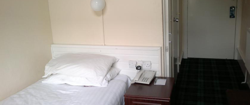 Cairn Hotel - Single Bedroom