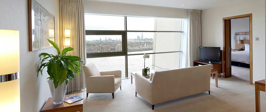 Canary Riverside Plaza King Suite Vew Canary Riverside Plaza King Suite Vew