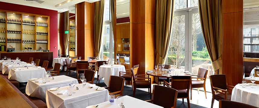 Canary Riverside Plaza Quadrato Restaurant Canary Riverside Plaza Quadrato Restaurant