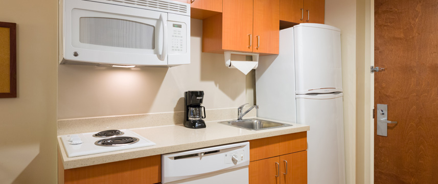 Candlewood Suites NYC Times Square - Kitchenette