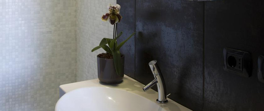 Caprice Hotel - Bathroom Caprice Hotel - Bathroom