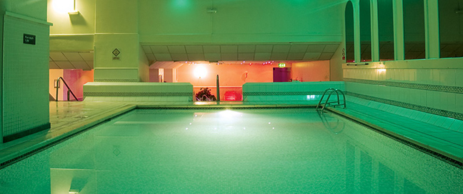 Carlton Hotel Pool