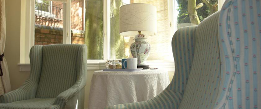 Cavalier House Hotel - Seating Area Cavalier House Hotel - Seating Area