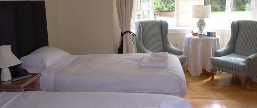 Cavalier House Hotel - Twin Room Cavalier House Hotel - Twin Room